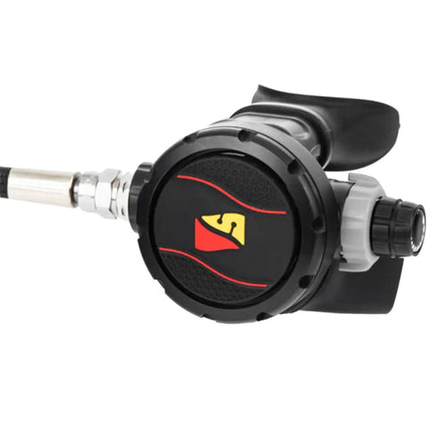 XT2 Right Second Stage Regulator For Scuba Diving, 2021 Model With Rubber Cover, Pneumatically Balanced Downstream Valve