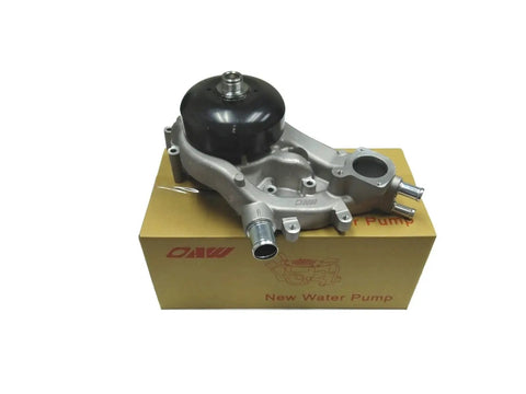 G9670 Water Pump For GM 4.8L 5.3L 6.0L 6.2L Engine on packaging box, includes gasket, compatible with various GM models