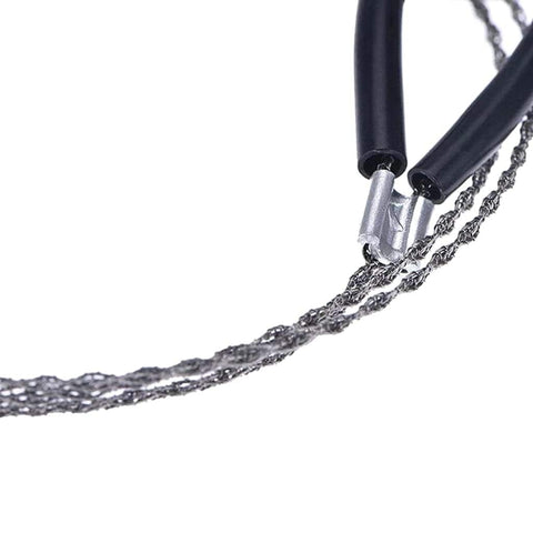 Close-up of 72Cm 28In Wire Saw Rope Chain Saw For Emergency Survival Gear Camp Outdoor Hunting Hand Tool with durable blade.