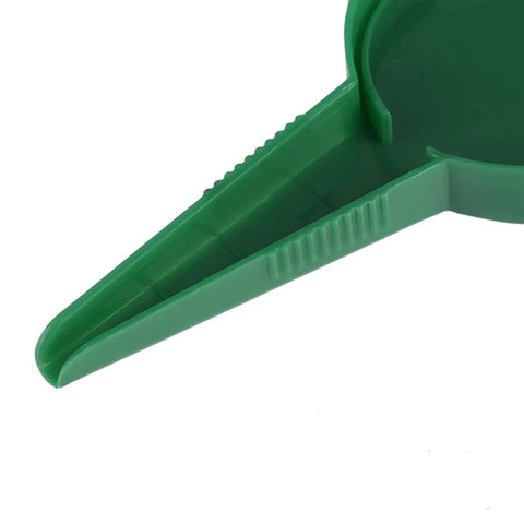 Close-up of spout on Pack Of 2 Handheld Seed Spreader And Dial Seed Dispenser Sower With 5 Adjustable Settings Easy Grip