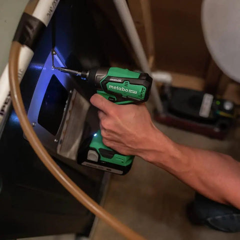 Cordless 18V Drill And Impact Driver Combo Kit With Sub Compact Design being used for tight space installation.