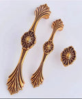 Antique Brass Zinc Alloy Cabinet Handles And Wardrobe Pulls With Vintage Vibe, 38mm Knob Diameter And 96mm And 128mm Spacing