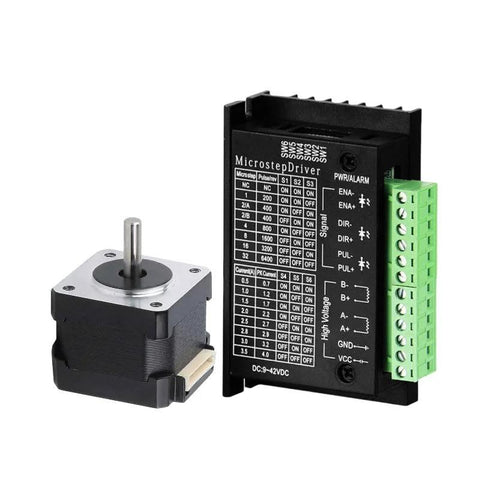 NEMA 17 stepper motor with microstep driver module, two-phase four-wire, exposed shaft