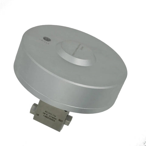 Front view of stainless steel ultra-high-pressure needle valve SI30141-NO with 9/16 in thread, 30,000 psi, air-actuated
