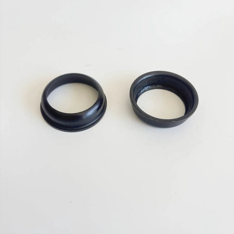 Steel cups from Beefy Bottom Bracket Set For One Piece Crank Bikes 1.69 Inch Cup 43mm OD Steel Frame Cups 9-Piece Kit.