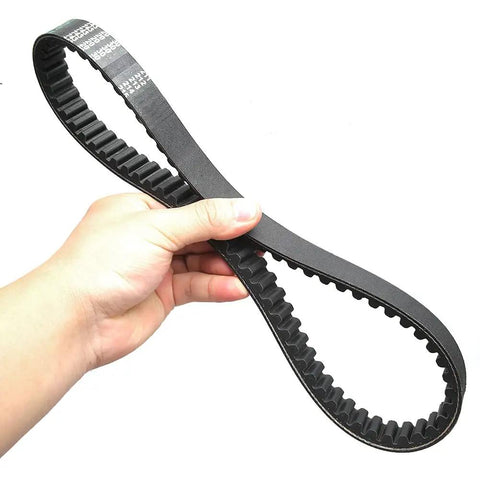 Hand holding GY6 CVT Drive Belt Replacement For 110cc 125cc 150cc Scooters Go Kart Moped ATV OE 743 20 30 Reference Size