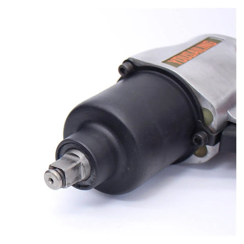 Close-up of Hardcore Half Inch Air Impact Wrench Delivers A Beefy 680 Nm Kick To Crush Any Rusty Stud Or Job Site Bolt Without Breaking A Sweat For Weekend Builders And Shop Pros.