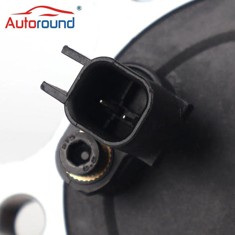 Close-up of the ABS sensor on Rear Wheel Hub and Bearing Assembly for Ford Escape 2013-2019, C-Max 2013-2018, Lincoln MKC 2015-2019 5 Lug
