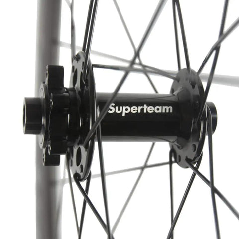 Rad Carbon Road Wheelset 700c Clincher Ride Ready 38mm Deep 23mm Wide Center Lock detail with Superteam hub