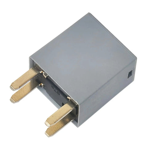 15483114 4 Pin 12V DC Automotive Relay For Car Electrical Systems, Precise 4 Pin Design, copper contacts, side view