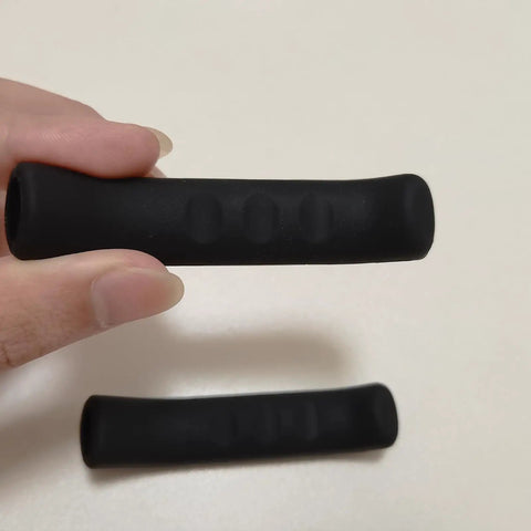 Black silicone brake lever sleeve from Six Pack Silicone Brake Lever Sleeves Anti Slip Gel Covers For Bicycle Handlebars Universal Fit