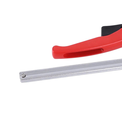 Close-up of Rock Solid Ratcheting Table Clamp With 16CM Max Opening And 540 Lbs Killer Grip handle and steel bar.