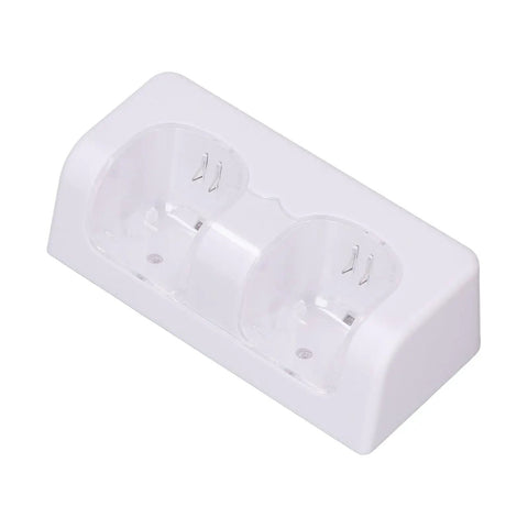 Dual Remote Charger Dock With Built In 2800mAh Batteries For Game Consoles And Smart TVs 4 In 1 Remote Charging Station in white ABS