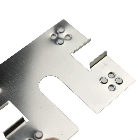 Heavy Duty Stainless Steel Solar Panel Grounding Clips And Washer Spacers For PV Roof Mounts showing a close-up of a grounding clip design.