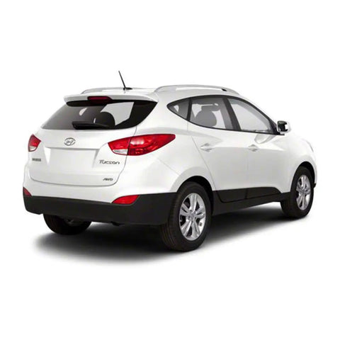 Hyundai SUV rear view with 7 Inch Antenna Mast Replacement installed, focus on Hyundai 7 Inch Antenna Mast Replacement For Santa Fe Tucson
