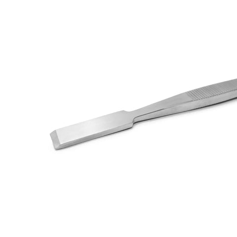 Bone Osteotome For Orthopedic Surgery, Pro Grade Reusable German Stainless Steel Surgical Instrument, Precision Bone Shaping Tool For Pros, Autoclavable 13.5 Cm Length. Flat tip close-up