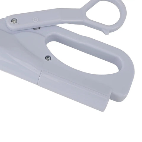 Effortless Cutting Magic With These Mini Battery Operated Electric Scissors That Auto Slice Fabric And Paper With Ease For Home DIY Jobs Light Ergonomic Safety Shears close-up of ergonomic handle design
