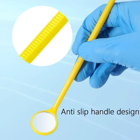 100 Count Disposable Dental Mouth Mirrors Kit, Anti Fog, Individually Wrapped Oral Inspection Mirrors In 4 Assorted Colors, Perfect For Dental Clinics Or Home Care, Hygienic And Easy To Use. Yellow anti-slip disposable dental mouth mirror in gloved hand