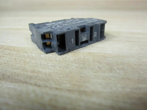 Front view of 800F-Q01 Contact Block with plastic housing, spring clamp terminals, 1NC contact, for industrial control.