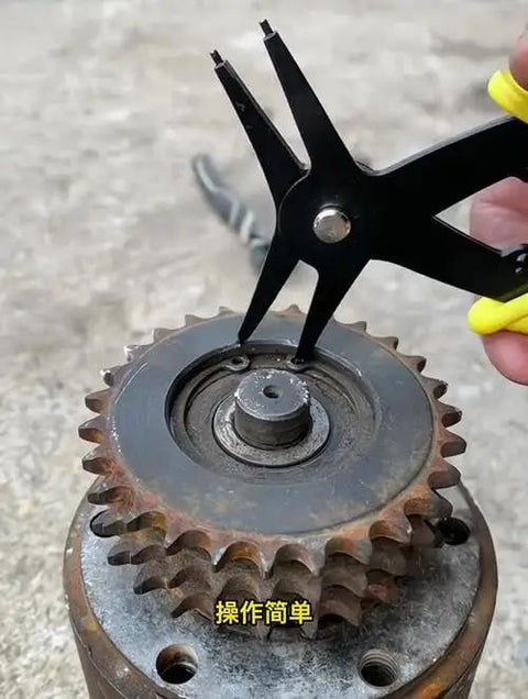 Heavy Duty External Retaining Ring Snap Ring Assortment Kit 300Pcs 18 Sizes From 3Mm To 32Mm Black Circlips installation on machinery