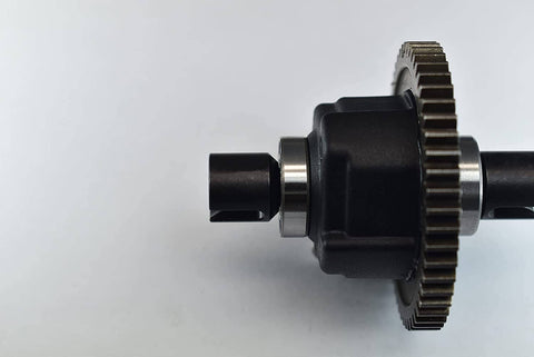 Close-up of Traxxas Hardened Carbon Steel Main Spur Gear 52T for One Eighth Scale Sledge Monster Truck Upgrade Replacement 9652