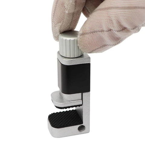 Close-up of a single adjustable clamp from the 4 Piece Adjustable Screen Fastening Clamp Set For Easy LCD Screen Replacement On iPhone iPad Samsung.