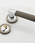 Quiet Door Lock Set For Bedroom Security Handle Lock Indoor Zinc Alloy Lockset with Keyed Entry shown horizontally