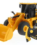1:35 Scale RC Wheel Loader Diecast Masters 950M with 2.4G full function remote control, yellow loader and remote view