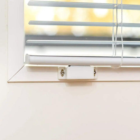 Close-up of Cabinet Door Magnetic Latch Set 12 Pack White Cabinet Door Magnets Closure Catch for blinds installation