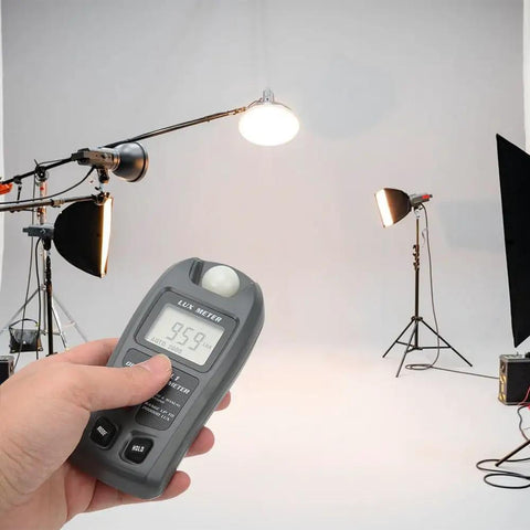 Plant Light Meter For Indoor Outdoor Grow And Photography With LCD Display Lux Illuminance Photometer in hand at studio lights