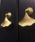 Dope Golden Drop Pendant Cabinet Knob Set Ginkgo Leaf Dresser Drawer Pull Handles Zinc Alloy Gold Tone Finish Single Hole Mount 2 Pcs Pack for Kitchen and Bathroom Cabinets
