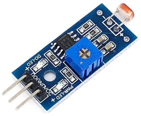 Close-up of Six Pack 5mm LDR Light Sensor with LM393 Digital DO and Analog AO Output, blue 3 pin module for Arduino, Raspberry Pi, ESP32.