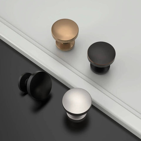 10 Pack Antique Brass Cabinet Knobs For Kitchen And Dresser Drawers, Vintage Retro Zinc Hardware With Classic Vibe displayed