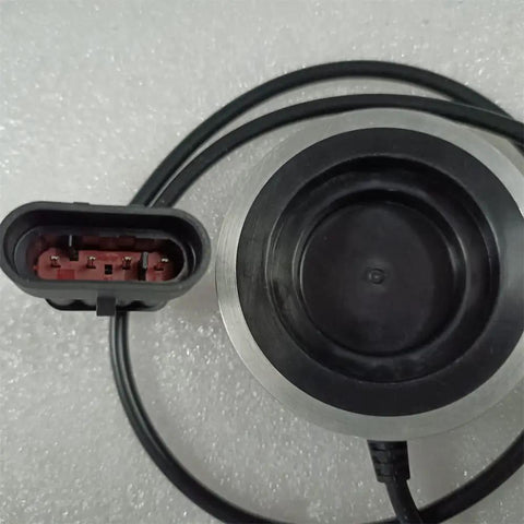 Tough Build Motor Speed Encoder Swap For Golf Carts Electric Vehicles Forklifts And Pallet Trucks Featuring 4 Wire Harness and 64 Pulse Output close-up view