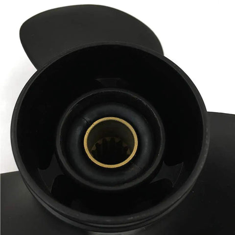 Close-up of center hub of Three Blade Aluminum Propeller For 35 40 50HP Outboard Motors Tohatsu Nissan 13 Spline Rubber Hub