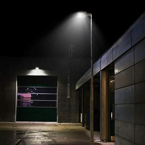 LED Stadium Flood Light Outdoor 30 Degree Beam Kickin' Bright 75000 Lm 5000K Daylight White lighting a parking lot at night