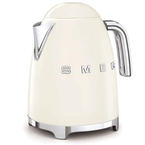 Front view of Retro Style Electric Kettle 1.7L 7 Cup Quick Boil For Tea And Coffee With Auto Shutoff and Boil Dry Protection in cream finish.