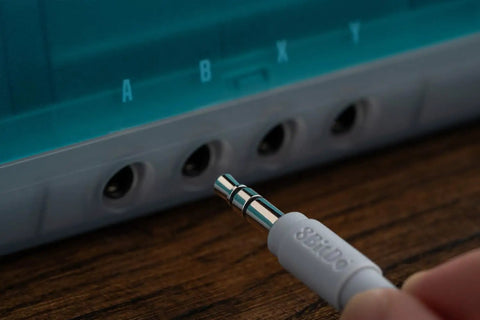 Retro 87 Key Wireless Mechanical Keyboard Hot Swap Silky Linear Switches Top Tier Setup showing connector port with cable.