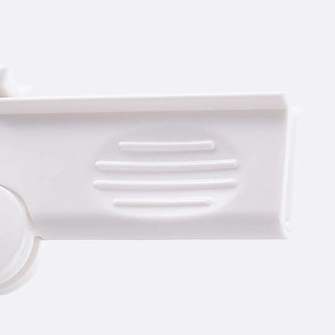 2X Clear Milk Carton Sealing Clips Keep Boxed Drinks Fresh And Prevent Messy Spills In Dorms, Studios, And Kitchens. Sturdy white plastic clip design.