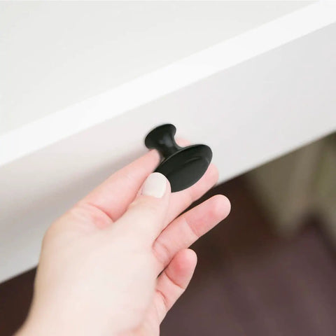 Hand pulling Set Of 12 Black Round Cabinet Knobs 1.18 Inch With Screws Matte Finish Stainless Steel Knobs On Zinc Alloy Bases