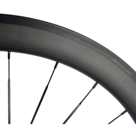 Close-up of Carbon Fiber 700C Wheelset U Shape 50mm Deep Rim Clincher For Road Bikes Shimano 8 9 10 11 Speed Cassette Body