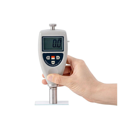 Handheld Digital Surface Roughness Meter Portable Texture Tester For On Site Sandblast Shot Peening Printing And Spraying Inspection Profilometer With Clear Digital Display And Handy Lightweight Design For Easy Industrial Quality Control.