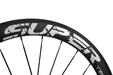 Ultralight 50mm Carbon Wheelset 700C Clincher UD Matte U Shape Crack White Finish for a Fast Smooth Ride With TopNotch Impact