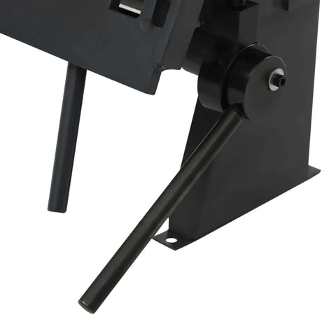 Close-up of the Pro Grade Heavy Duty Sheet Metal Brake 24 Inch Capacity With Removable Fingers 0 To 135 Degree Bend Box And Pan Floor Model