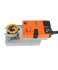Heavy Duty Plug And Play Damper Actuator Controller 100 To 220VAC 16Nm Torque mounted on duct for air flow regulation.