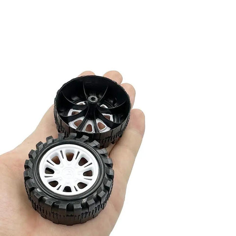 10 Piece RC Car Wheels Set With 2 Point 5mm Shafts And 5 Metal Axles For DIY Builds White Plastic Wheels on hand
