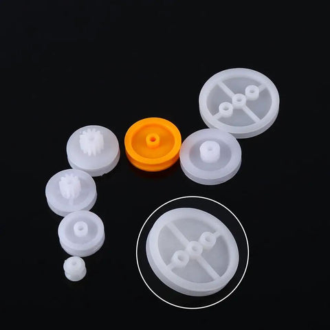 Seven Piece Dope Plastic Pulley Kit for DIY Belts and Model Making, with 2A 2B Shaft, ideal for toy cars and robots