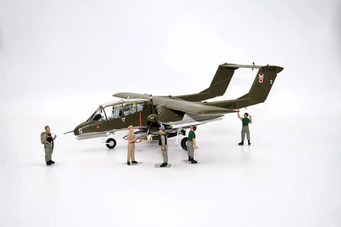 Old-School Vietnam Era USAF Airfield Model Kit Scale 1 To 48 With OV-10A And O-2A Aircraft And 5 Pilot And Tech Figures