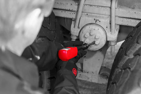 Worker using Heavy Duty Air Hammer For Construction And Welding, Pistol Grip Pneumatic Tool With 2300 BPM on machinery