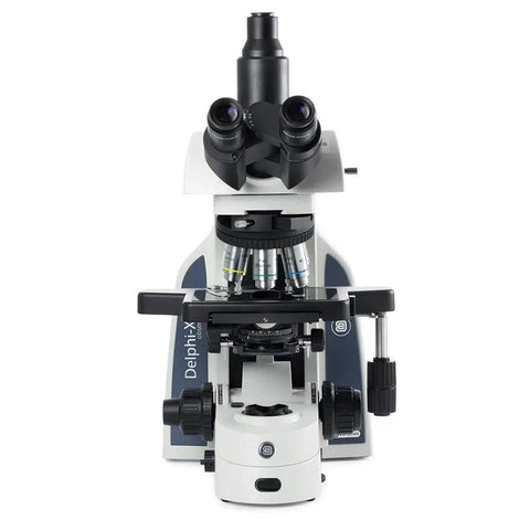 Trinocular Pathology Microscope With SWF 10X Eyepieces And Plan Achromat Objectives 4X 10X 20X S40X S100X Oil Immersion EIS, front view
